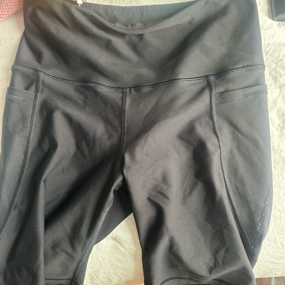 Old Navy Black biker shorts